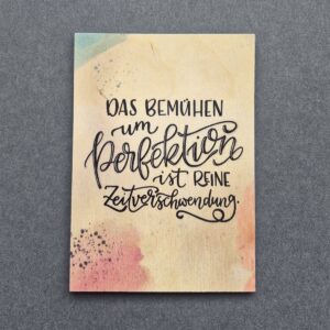 Holzpostkarte mit Magnet "Bemühen um Perfektion"